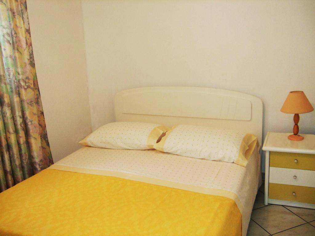 Kristallia Rooms 蒙纳斯提拉 外观 照片